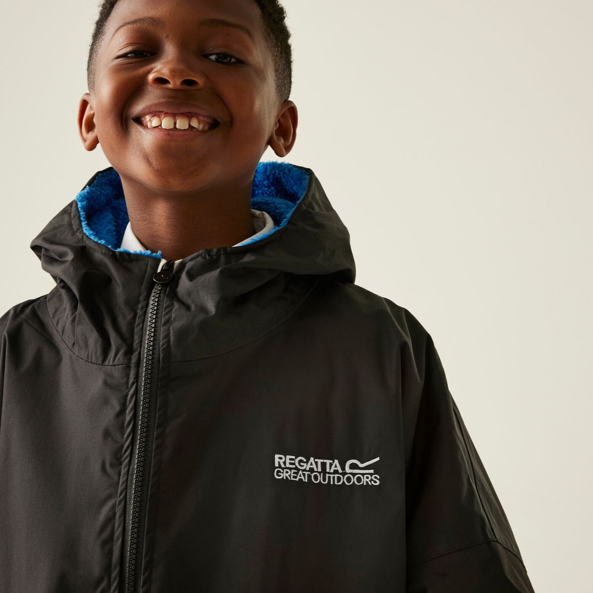 Regatta Kids Hooded Waterproof Dry Changing Robe