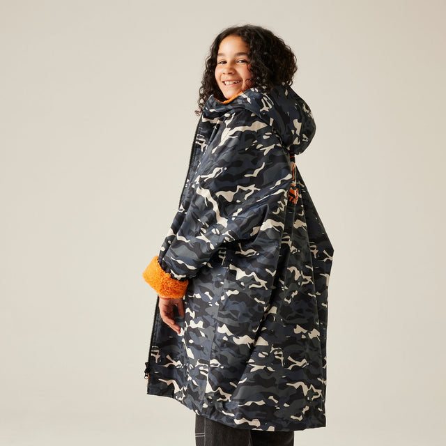 Regatta Kids Hooded Waterproof Dry Changing Robe