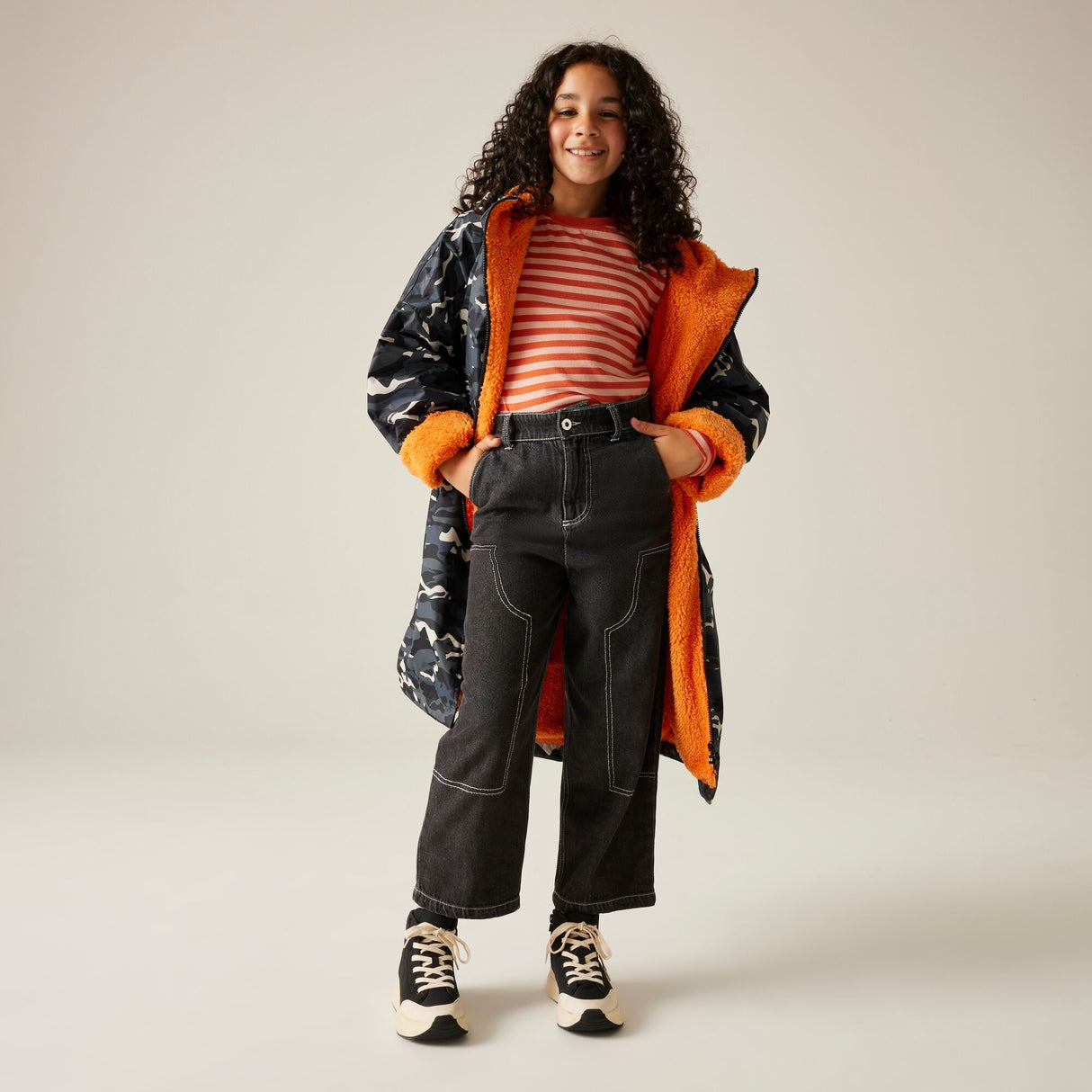 Regatta Kids Hooded Waterproof Dry Changing Robe