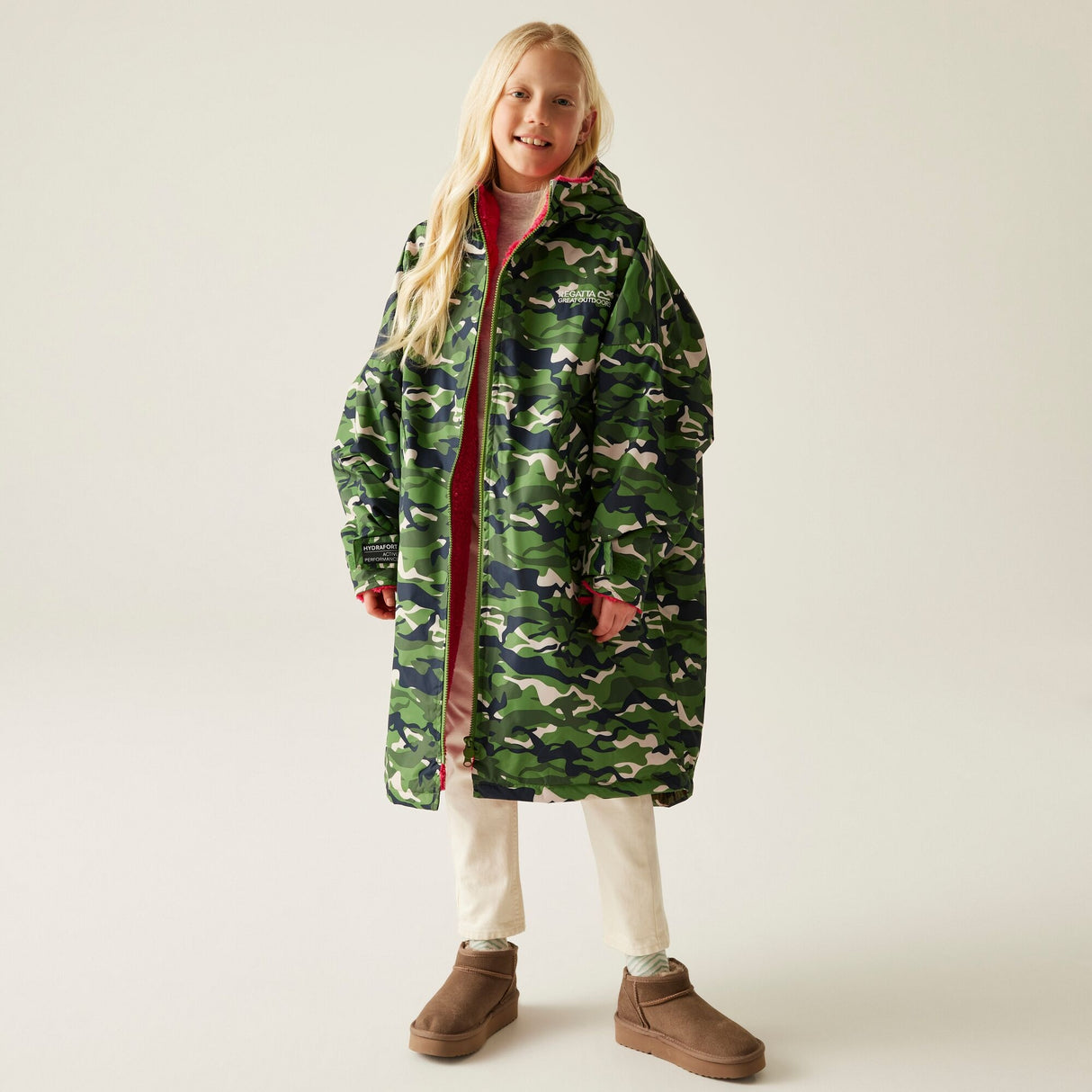 Regatta Kids Hooded Waterproof Dry Changing Robe