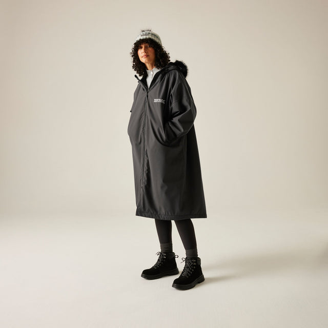 Regatta Adults Waterproof Changing Dry Robe Pro