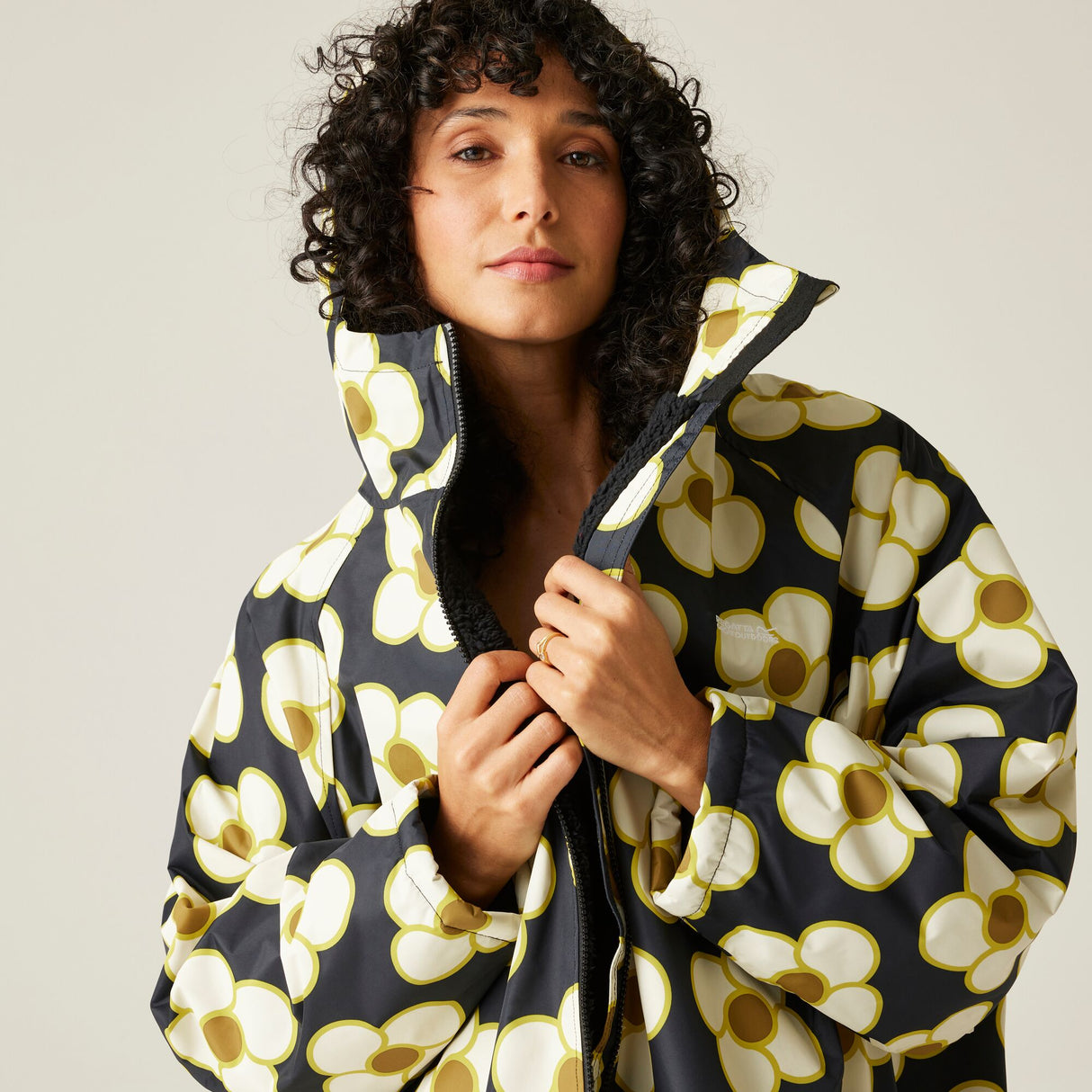 Regatta Womens Orla Kiely Waterproof Dry Changing Robe