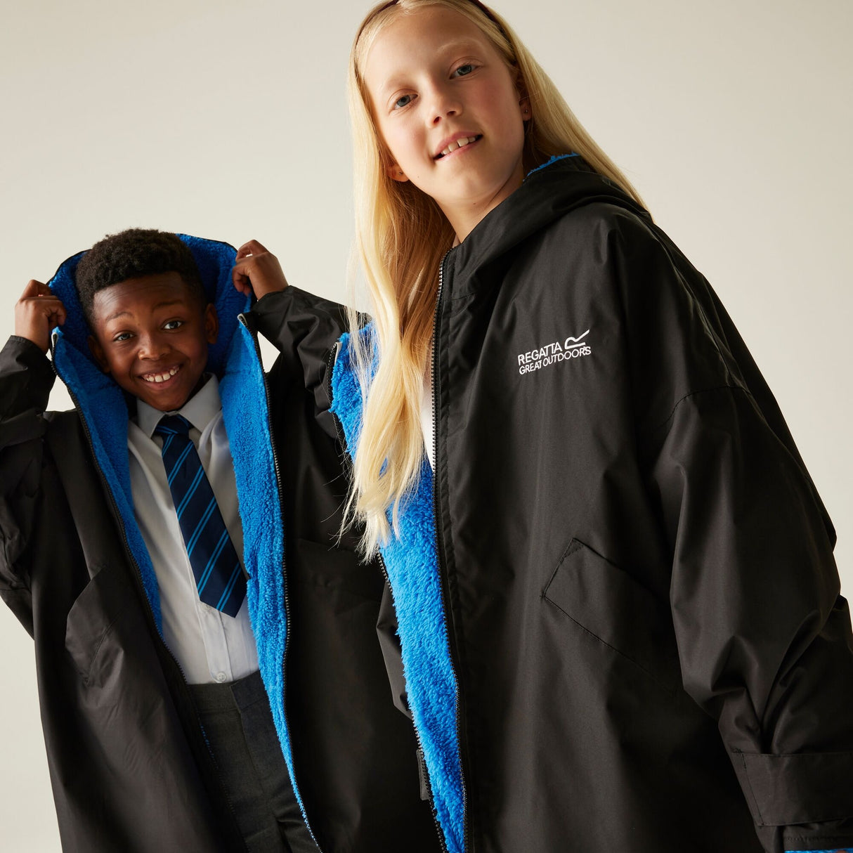 Regatta Kids Hooded Waterproof Dry Changing Robe