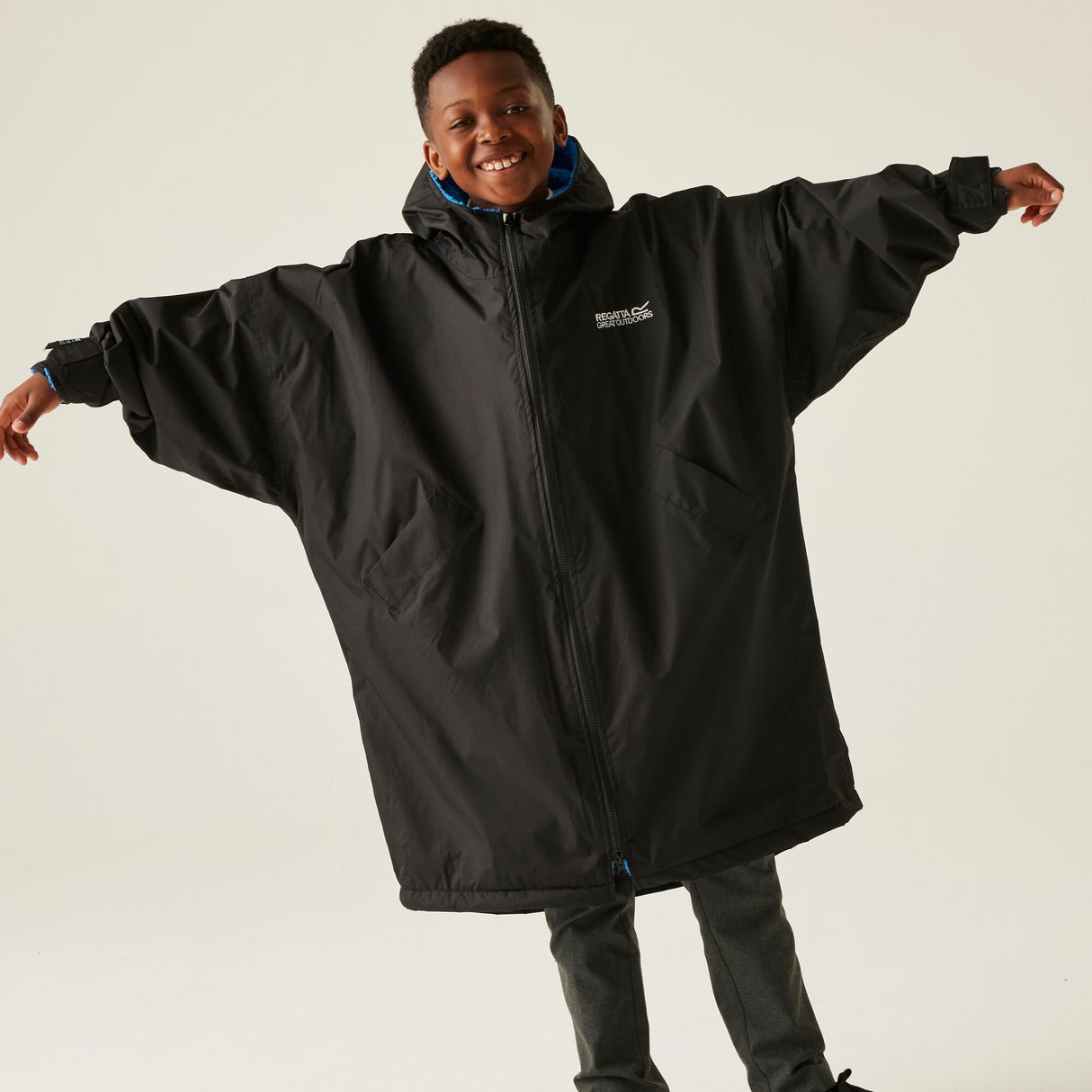 Regatta Kids Hooded Waterproof Dry Changing Robe