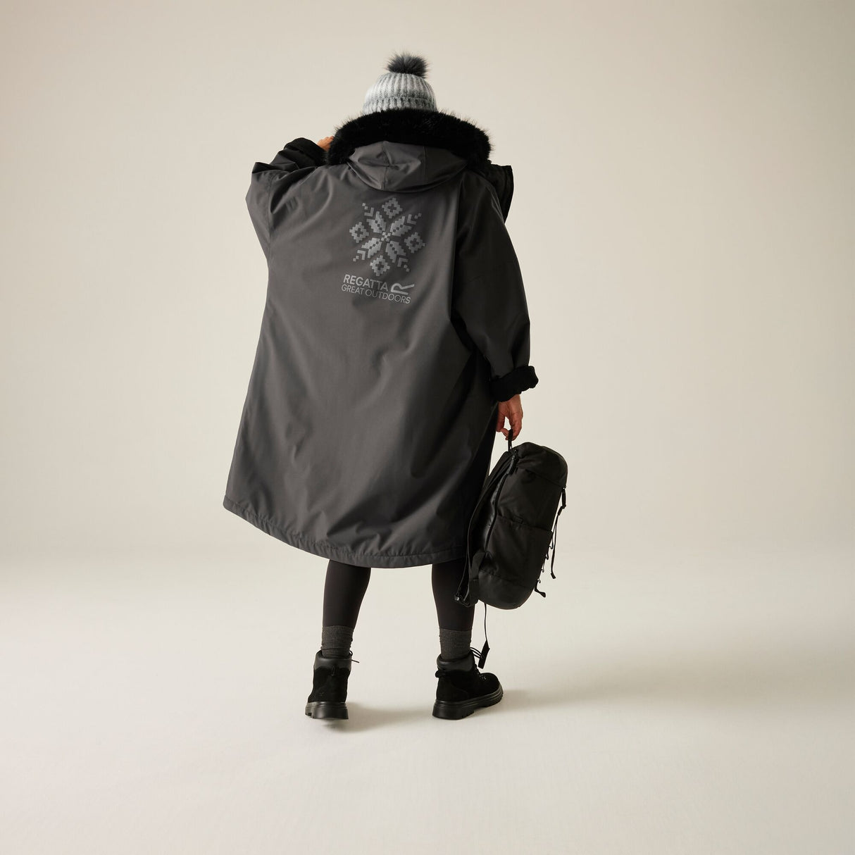 Regatta Adults Pro Fur Lined Waterproof Dry Changing Robe