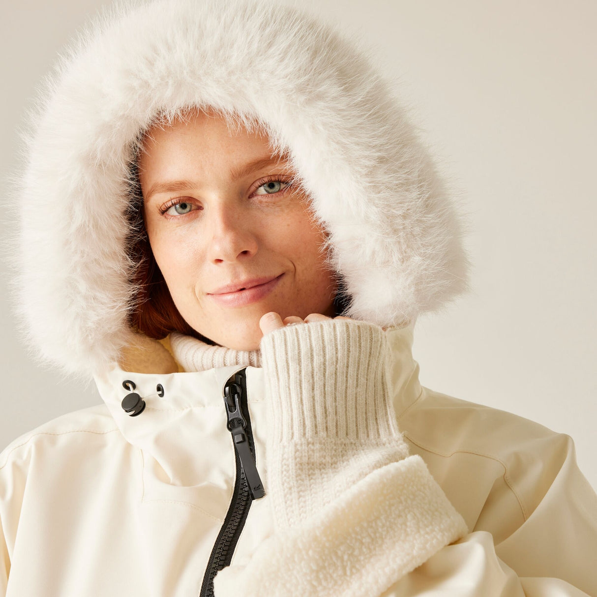 Regatta Adults Pro Fur Lined Waterproof Dry Changing Robe